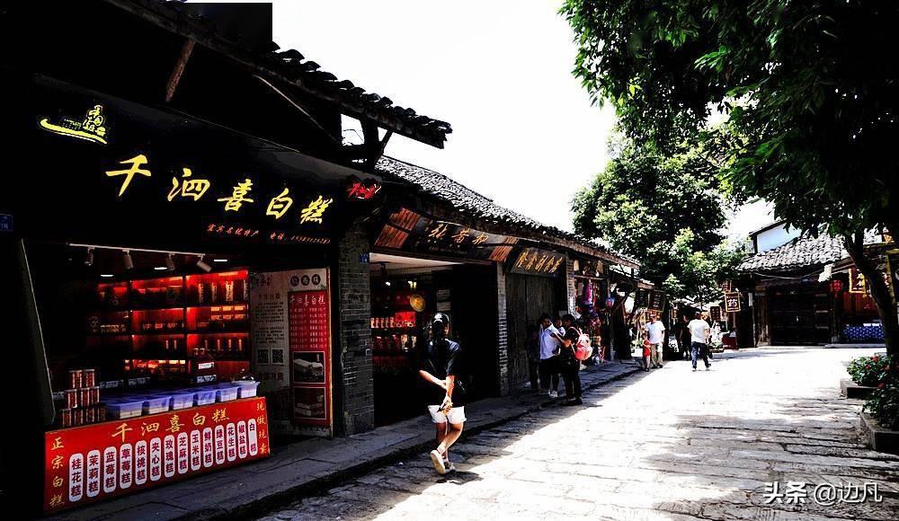 现在大学里比较热的专业有哪些啊？