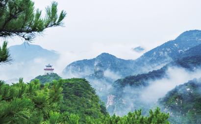 廖良辉走访慰问困难群众和困难老党员